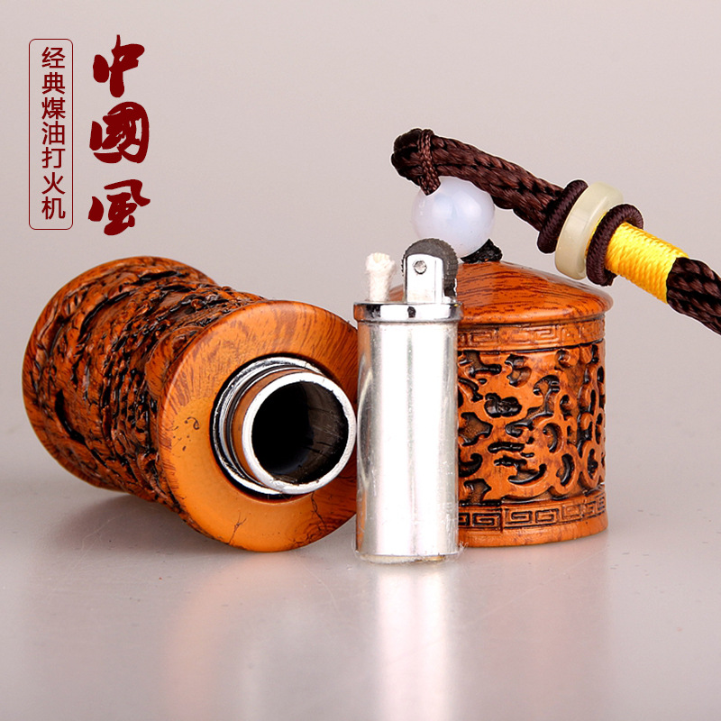 Vintage Kerosene Oil Lighter Wooden Shell Windproof Lighter Gift for Friends Family detail 5 Vintage Kerosene Oil Lighter Wooden Shell Windproof Lighter Gift for Friends Family detail 5