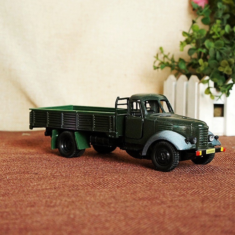 Excavator Driver Lighter Truck Model Metal Craft Souvenir 17.5 x 6 x 5.5cm detail 18