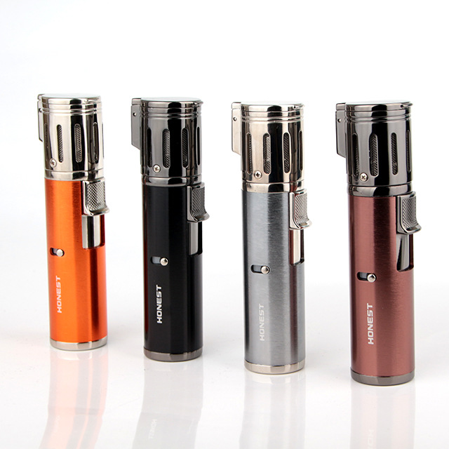 Lighter Quadruple Windproof with Punch Gadget detail 7