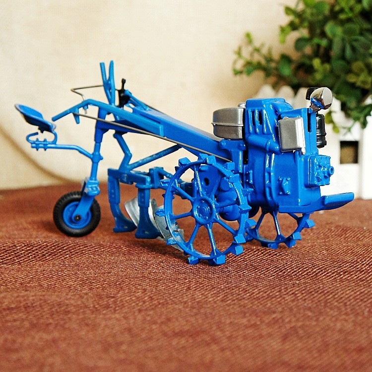 Agricultural Tillage Tractors Model with Lighters Nostalgia Lighter Decor detail 10