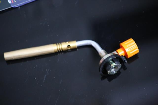 Chef Brulee Blowtorch Jet Flame Torch for Cooking Soldering and Welding KLL-7001 Gas Torch Lighter detail 3 Chef Brulee Blowtorch Jet Flame Torch for Cooking Soldering and Welding KLL-7001 Gas Torch Lighter detail 3