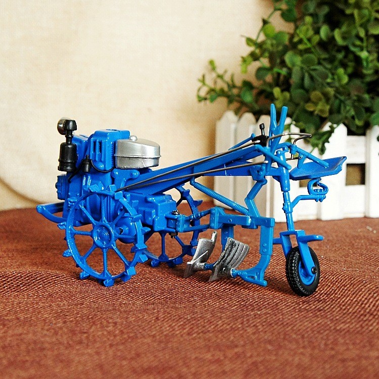 Agricultural Tillage Tractors Model with Lighters Nostalgia Lighter Decor detail 6