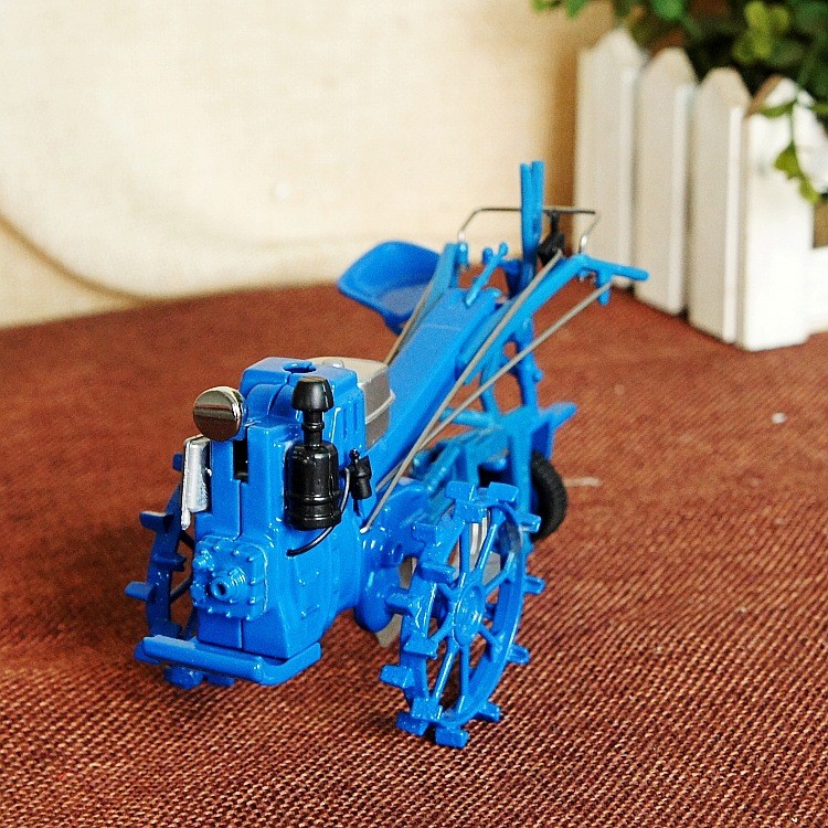 Agricultural Tillage Tractors Model with Lighters Nostalgia Lighter Decor detail 7