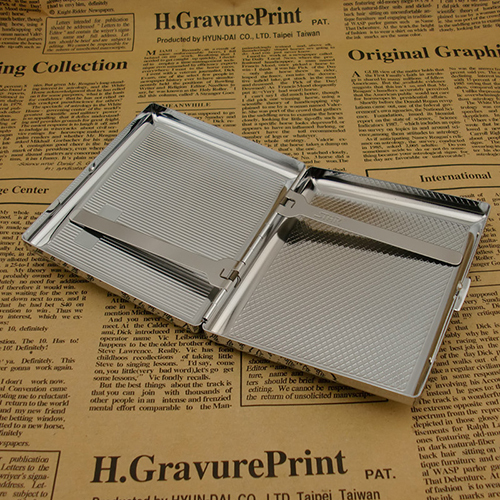 Silver Stainless Steel Cigarette Case Holds 20 High Quality Metal Cigarette Box