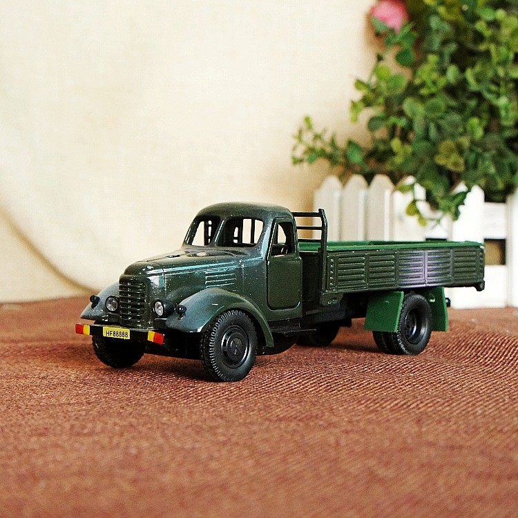 Excavator Driver Lighter Truck Model Metal Craft Souvenir 17.5 x 6 x 5.5cm detail 16