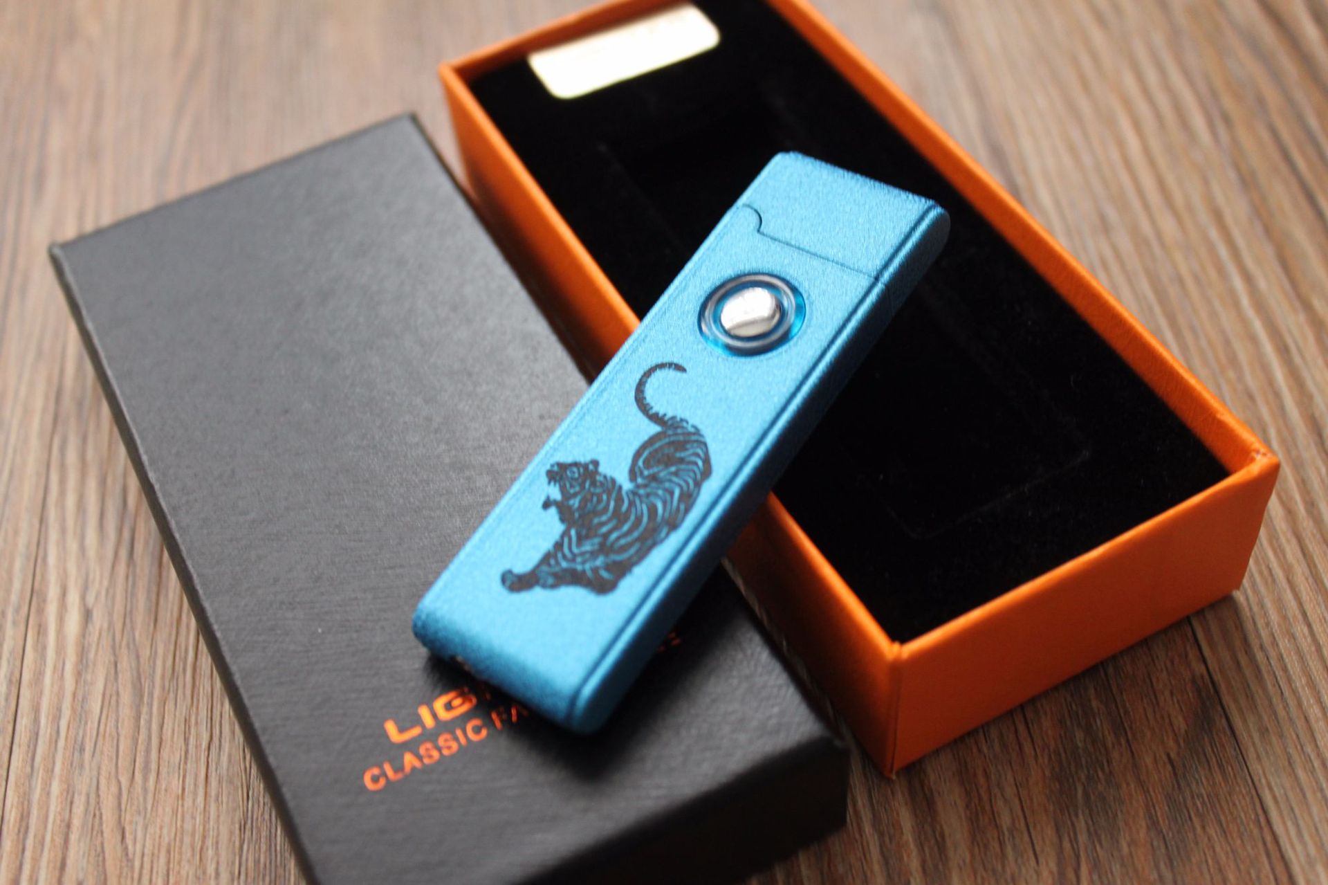 Windproof USB Lighter Double Side Lighting Coarse Tungsten Wire Electronic with Lighting Button detail 16