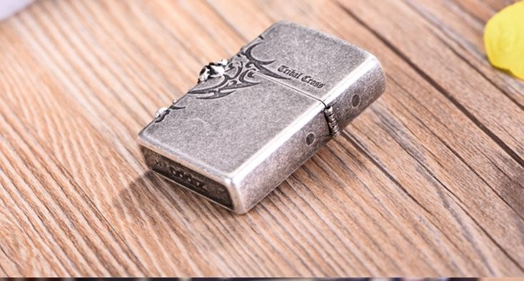 Free transportation Han edition ancient silver cigarette lighter side set auger cross Free transportation Han edition ancient silver cigarette lighter side set auger cross