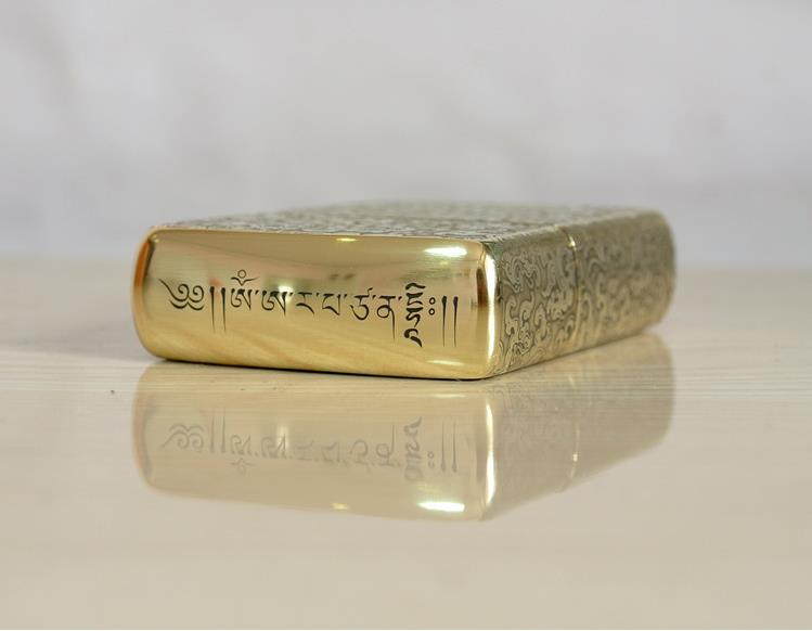 Free shipping windproof lighters Pure copper carved five surface etching Ryukyu YunLongWen Free shipping windproof lighters Pure copper carved five surface etching Ryukyu YunLongWen