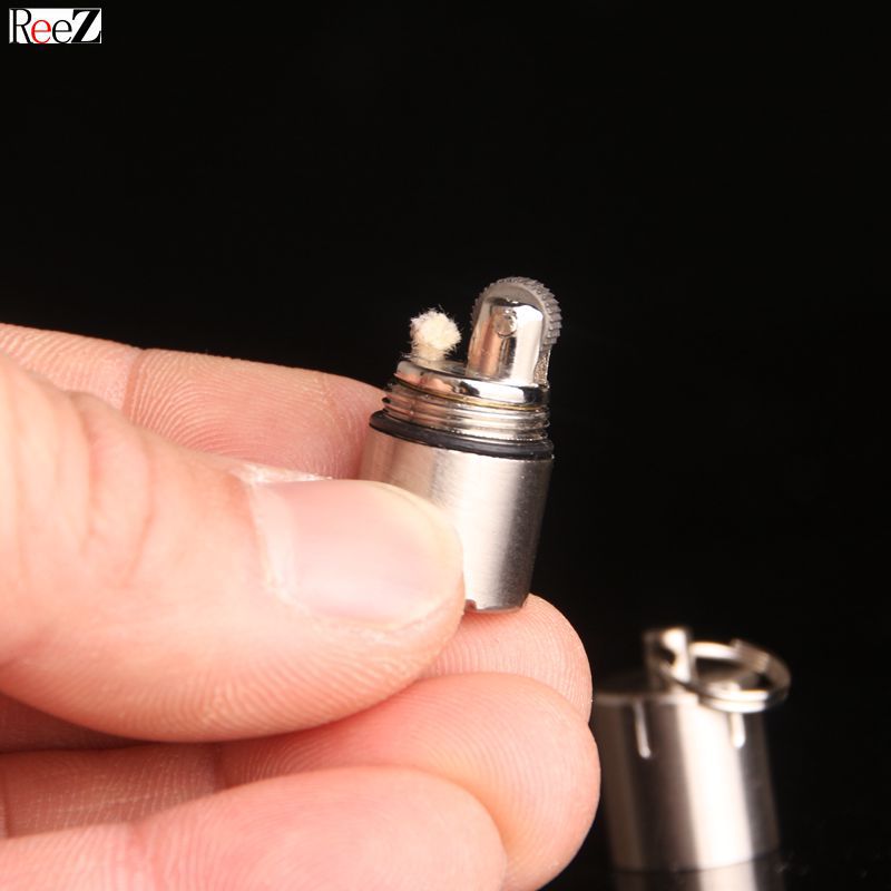 1 Pcs Creative key chain oil lighter,Mini gasoline kerosene lighter grinding wheel Vintage 1 Pcs Creative key chain oil lighter,Mini gasoline kerosene lighter grinding wheel Vintage Gadgets