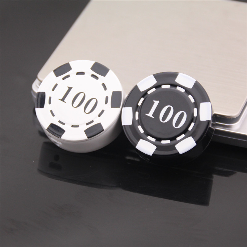 2PCS/LOT Creative Metal Coin USB Rechargeable Electronic Cigar Lighters 2PCS/LOT Creative Metal Coin USB Rechargeable Electronic Cigar Lighters