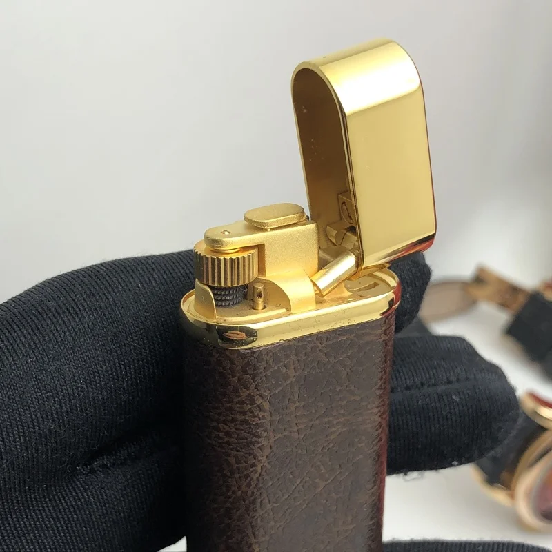 Classic Metal Butane Gas Lighter Grinding Wheel Ignition Portable Outdoor Inflatable Lighter Men’s Smoking Accessories Gift Box Classic Metal Butane Gas Lighter Grinding Wheel Ignition Portable Outdoor Inflatable Lighter Men's Smoking Accessories Gift Box