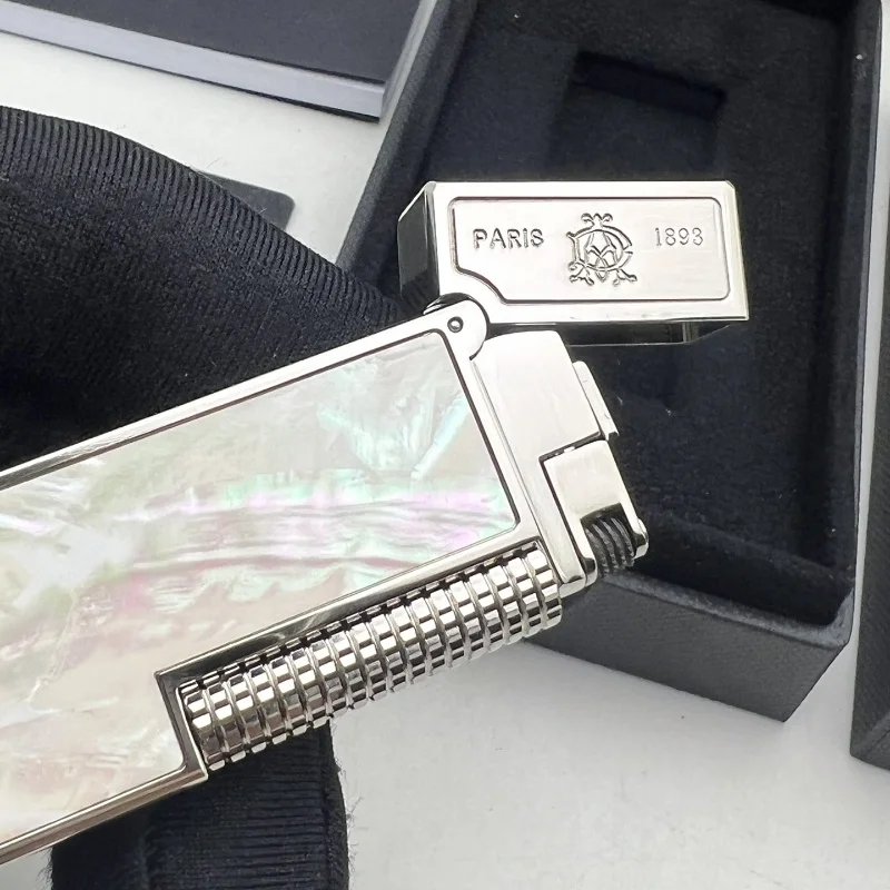 Stylish Gas Lighter All Copper Grinding Wheel Ignition Soft Flame Butane Refillable Cigarette Accessories For Smoker’s Stylish Gas Lighter All Copper Grinding Wheel Ignition Soft Flame Butane Refillable Cigarette Accessories For Smoker's