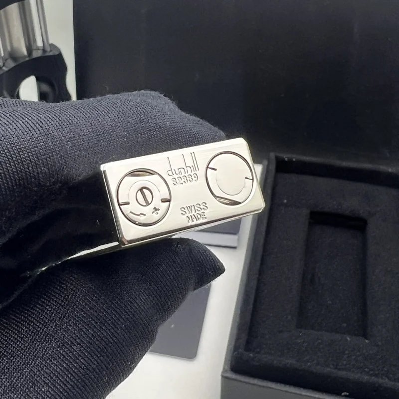 Stylish Gas Lighter All Copper Grinding Wheel Ignition Soft Flame Butane Refillable Cigarette Accessories For Smoker’s Stylish Gas Lighter All Copper Grinding Wheel Ignition Soft Flame Butane Refillable Cigarette Accessories For Smoker's