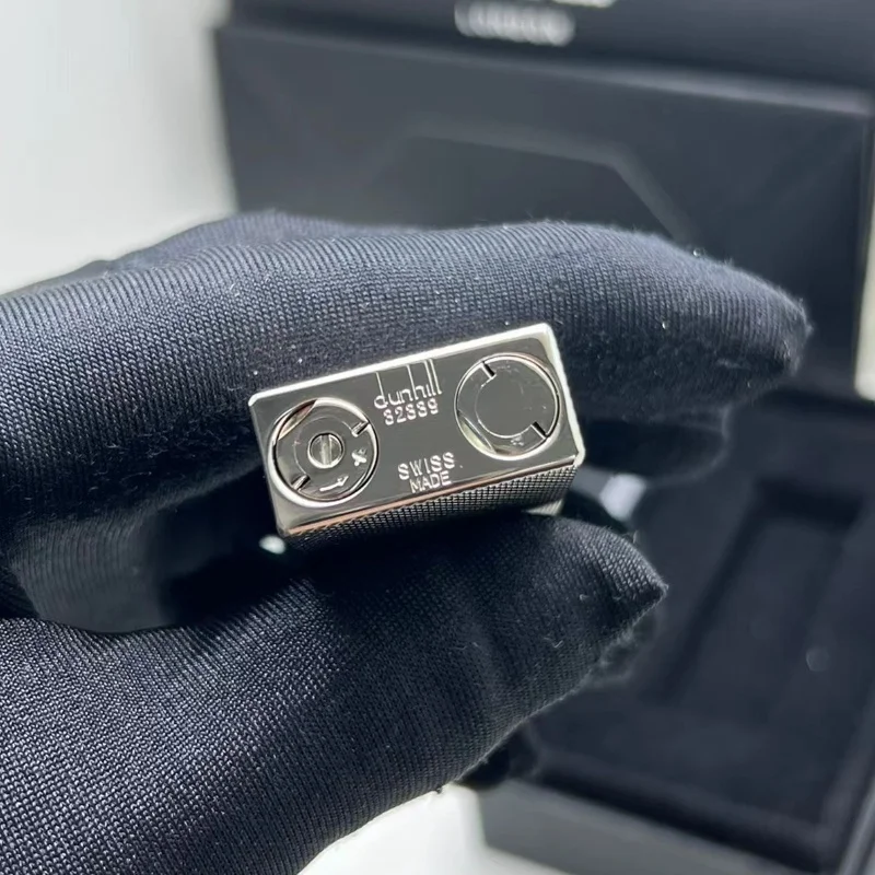 Metal Gas Lighter Grinding Wheel Ignition Portable Reflatable Lighter Smoking Accessories for Smoker’s Memorial Collection Gift Metal Gas Lighter Grinding Wheel Ignition Portable Reflatable Lighter Smoking Accessories for Smoker's Memorial Collection Gift