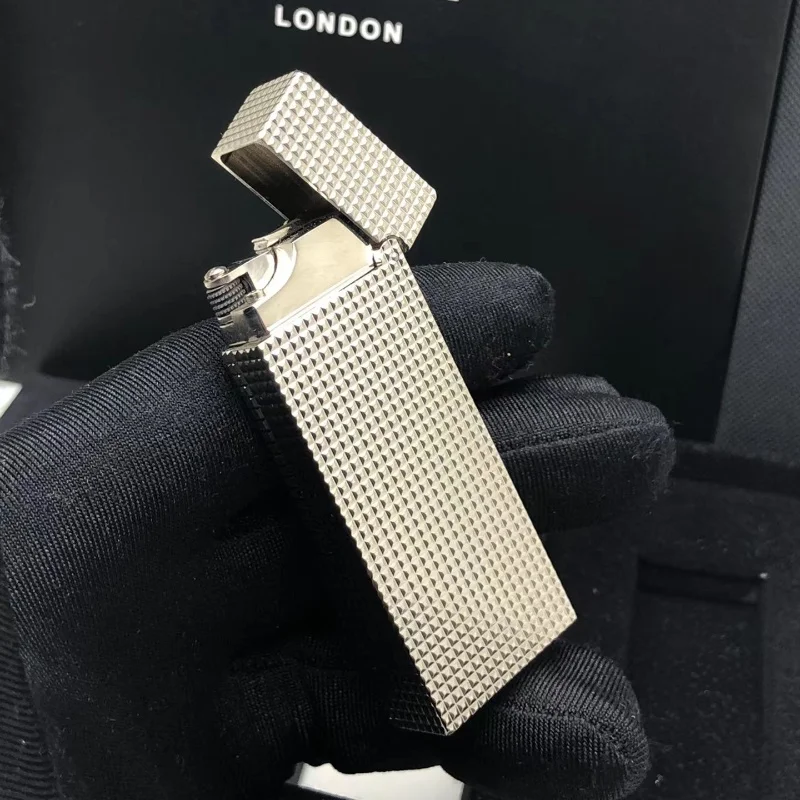 Classic Butane Gas Lighter Grinding Wheel Ignition Portable Reflatable Lighter Smoking Accessories for Men’s Memorial Gift Classic Butane Gas Lighter Grinding Wheel Ignition Portable Reflatable Lighter Smoking Accessories for Men's Memorial Gift