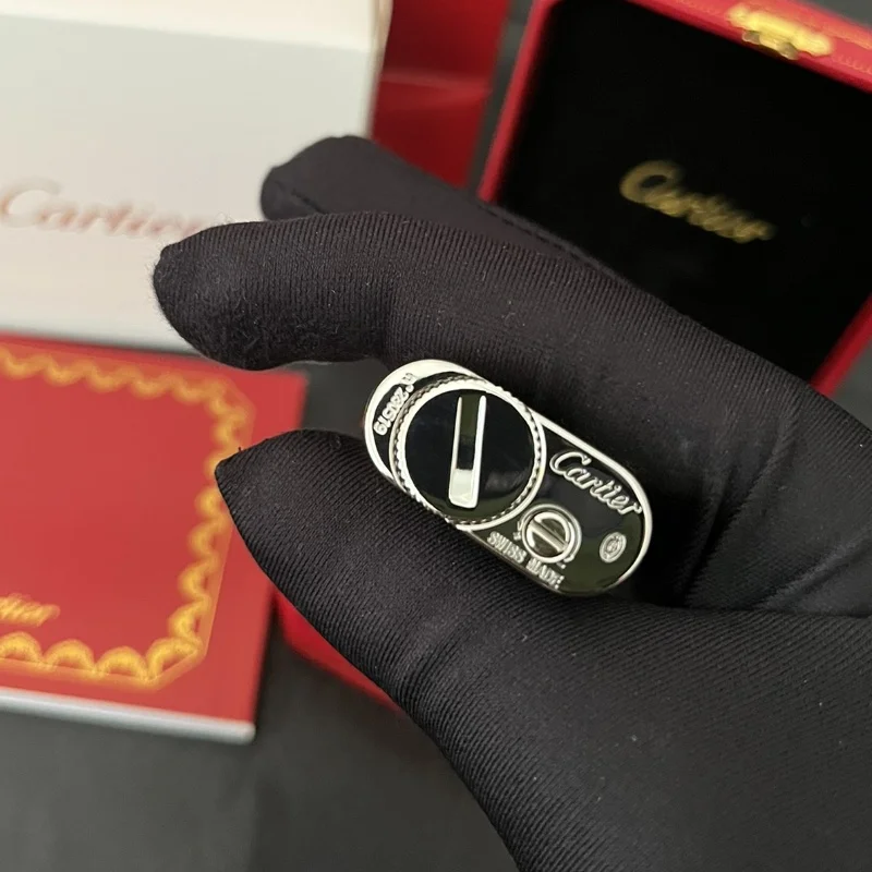 Classic Grinding Wheel Ignition Gas Lighter Portable Outdoor Butane Inflatable Lighter Men’s Smoking Accessories Gift Box Classic Grinding Wheel Ignition Gas Lighter Portable Outdoor Butane Inflatable Lighter Men's Smoking Accessories Gift Box