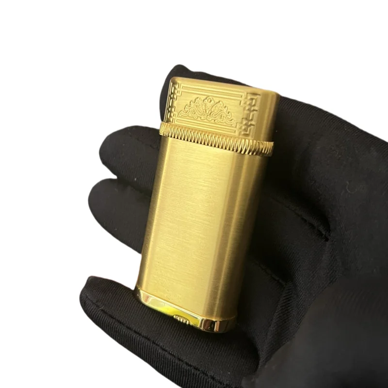 Classic Grinding Wheel Ignition Gas Lighter Portable Outdoor Butane Inflatable Lighter Men’s Smoking Accessories Gift Box Classic Grinding Wheel Ignition Gas Lighter Portable Outdoor Butane Inflatable Lighter Men's Smoking Accessories Gift Box