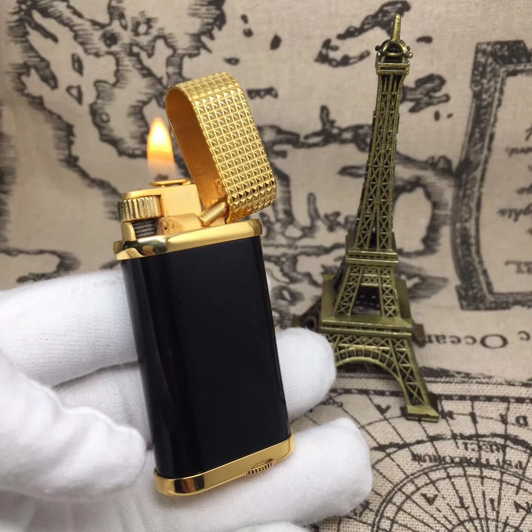 Gift Box Classic Retro Metal Butane Gas Lighter Grinding Wheel Ignition Outdoor Inflatable Lighter Men’s Gift Smoking Gadgets Gift Box Classic Retro Metal Butane Gas Lighter Grinding Wheel Ignition Outdoor Inflatable Lighter Men's Gift Smoking Gadgets