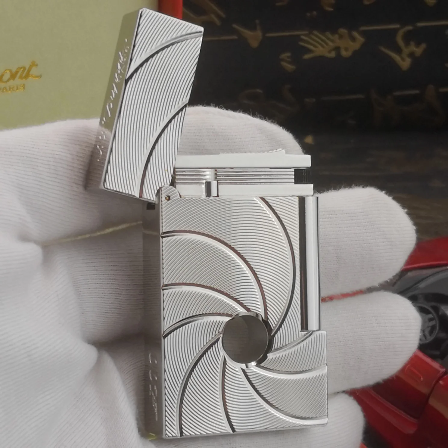 Brass Butane Gas Creative Lighter Portable Outdoor Cigar Lighter Natural Lacquer Cigarette Accessories Men ‘s Collections Gift Brass Butane Gas Creative Lighter Portable Outdoor Cigar Lighter Natural Lacquer Cigarette Accessories Men 's Collections Gift