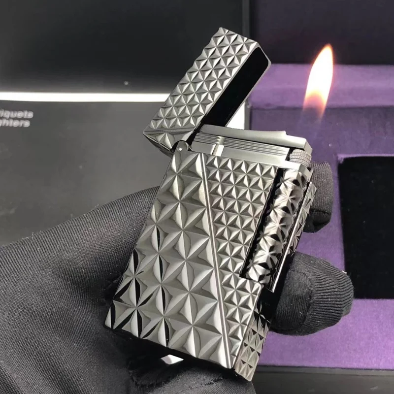 Classic Grinding Wheel Ignition Gas Lighter Outdoor Portable Butane Inflatable Lighter for Men’s Cigarette Accessories Gift Box Classic Grinding Wheel Ignition Gas Lighter Outdoor Portable Butane Inflatable Lighter for Men's Cigarette Accessories Gift Box