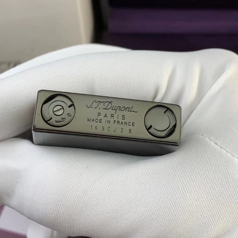 Classic Grinding Wheel Ignition Gas Lighter Bright Sound Butane Inflatable Lighter Men’s Gift Outdoor Cigarette Accessories Classic Grinding Wheel Ignition Gas Lighter Bright Sound Butane Inflatable Lighter Men's Gift Outdoor Cigarette Accessories