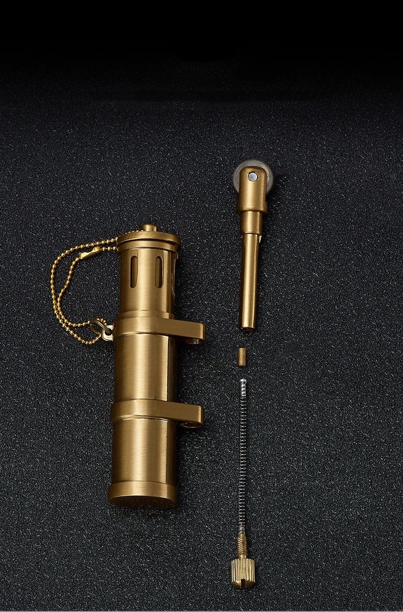 Classic Brass Kerosene Lighter - Retro Portable Men's Cigar Gift Classic Brass Kerosene Lighter - Retro Portable Men's Cigar Gift